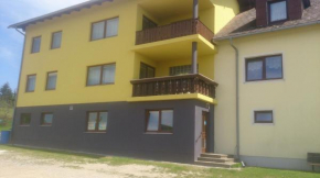 Ankes Ferienwohnung, Hochneukirchen, Österreich, Hochneukirchen, Österreich